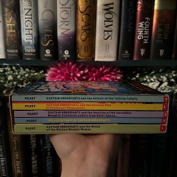 Captain Underpants | Book Box Set - Picture 1 of 5